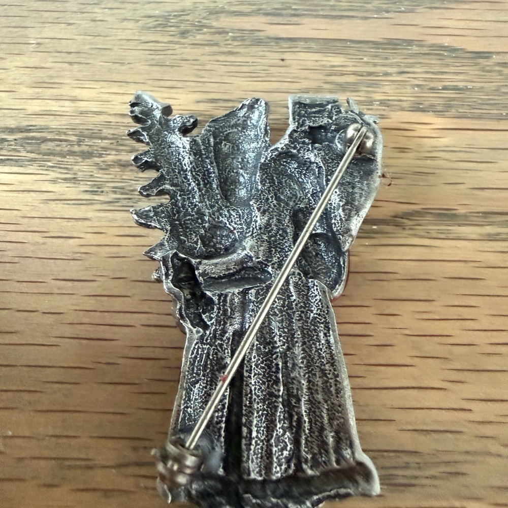 Santa Brooch - Picture 2 of 3
